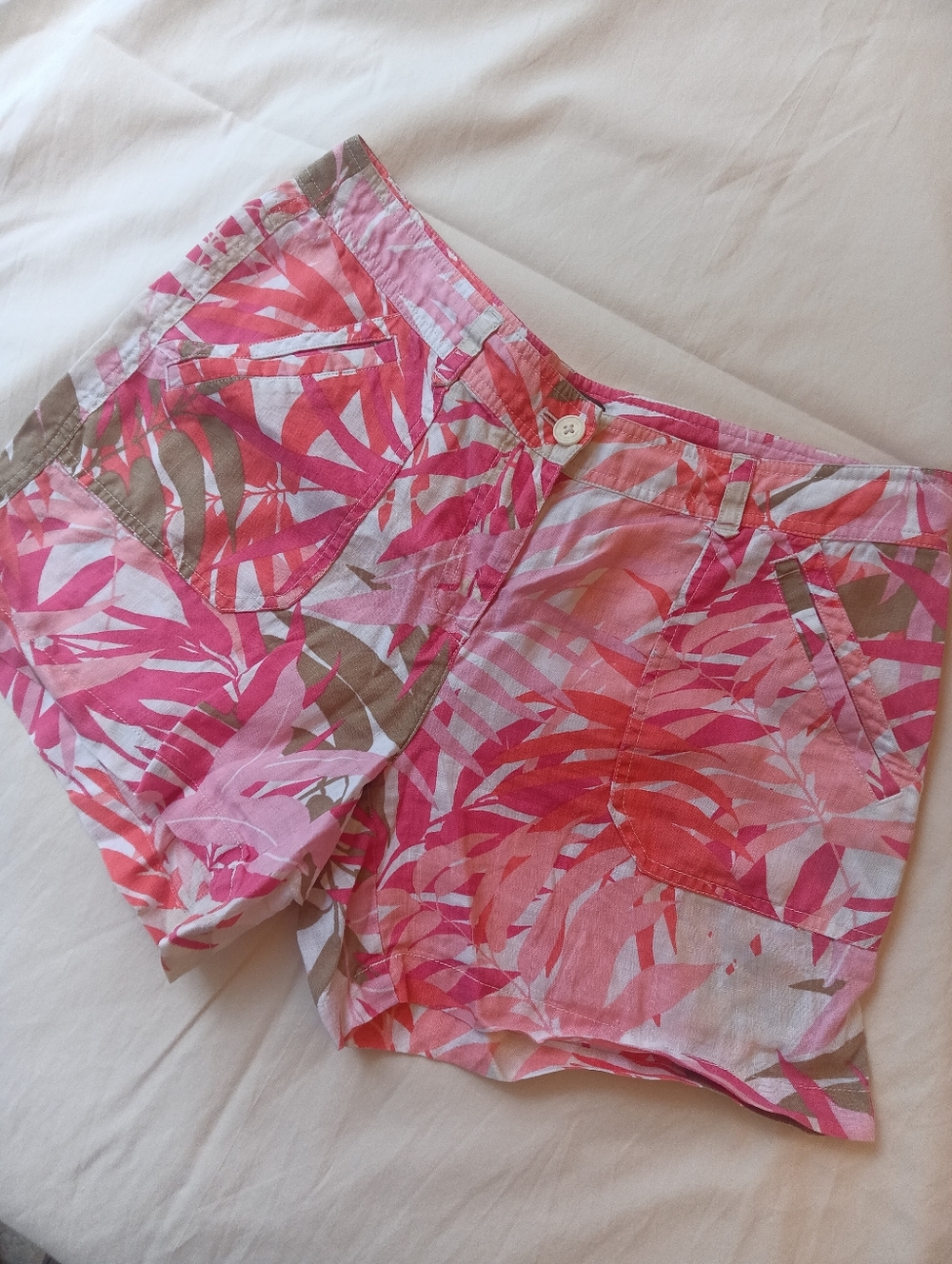 Tommy Bahama 100% Linen Tropical Shorts Pink Floral Resort Summer Coastal